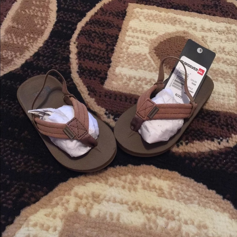 toddler flip flops